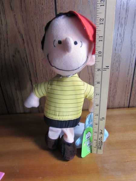 VINTAGE 1966 LINUS SOFT BODY DOLL W/TAGS