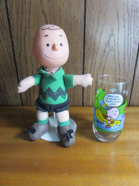 VINTAGE CHARLIE BROWN SOFT BODY DOLL & CAMP SNOOPY GLASS - MCDONALD'S