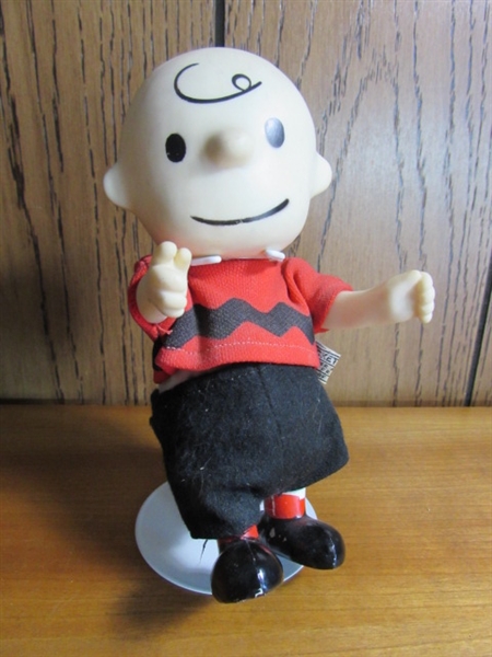 VINTAGE CHARLIE BROWN COMPOSITE BODY DOLL