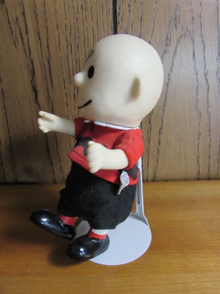 VINTAGE CHARLIE BROWN COMPOSITE BODY DOLL