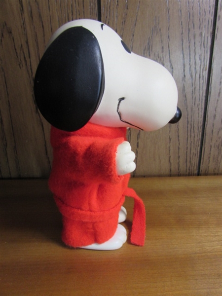 VINTAGE SNOOPY COMPOSITE BODY DOLL