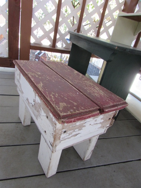 2 PAINTED WOODEN SHELVING UNITS & STEP STOOL