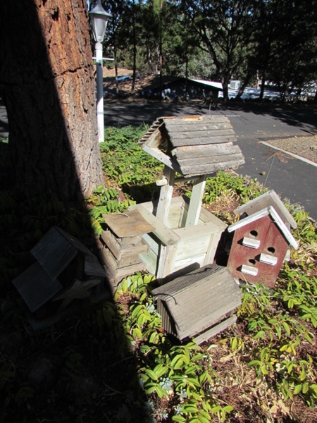 RUSTIC BIRDHOUSES, FEEDERS, HUMMINGBIRD FEEDERS