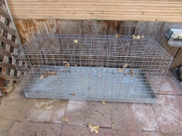 WIRE RABBIT CAGE