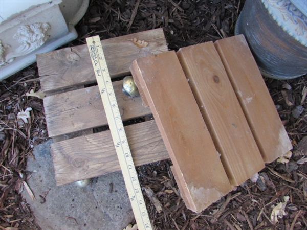 FAUX CLAY PLANTERS & ROLLING PLANT PLATFORMS