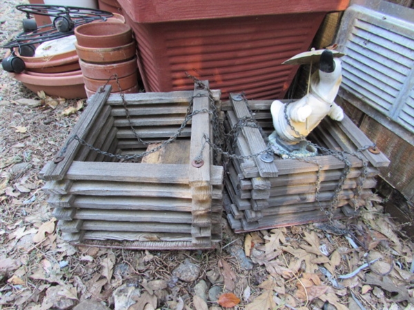 PLASTIC & TERRA COTTA POTS