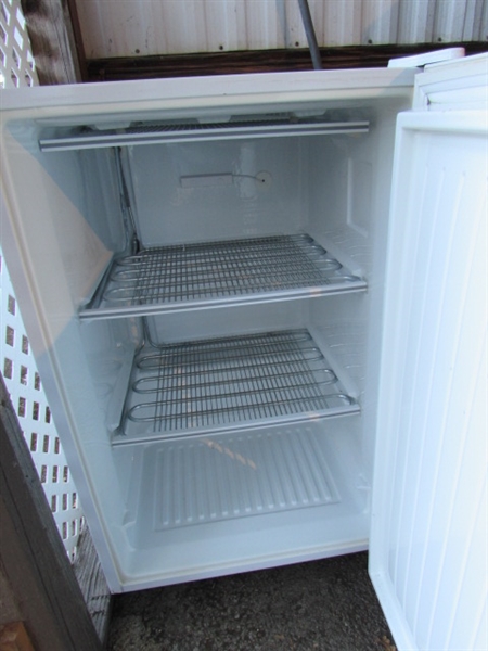 SMALL KENMORE UPRIGHT FREEZER