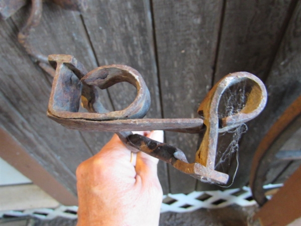 VINTAGE BRANDING IRONS & OTHER RUSTIC DECOR