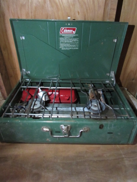 COLEMAN CAMP STOVE & STAND