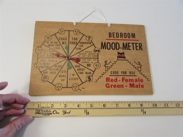 VINTAGE SIGN BEDROOM LOVE METER