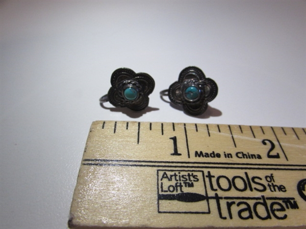 MEXICAN SILVER BROOCH, BLACK HILLS GOLD EARRINGS & SILVER SCREWBACK EARRINGS W/TURQUOISE