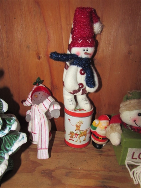 CERAMIC CHRISTMAS TREE & SNOWMAN THEMED CHRISTMAS DECOR