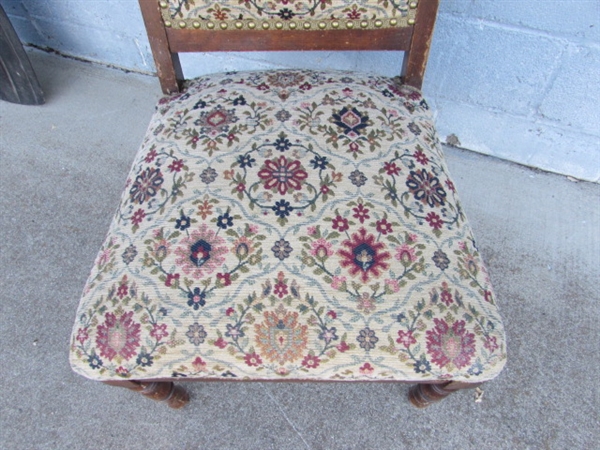 ANTIQUE OAK CHAIR W/UPHOLSTERED SEAT & BACK