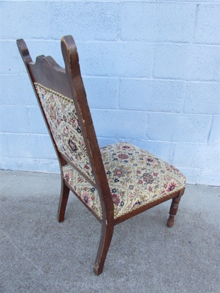 ANTIQUE OAK CHAIR W/UPHOLSTERED SEAT & BACK