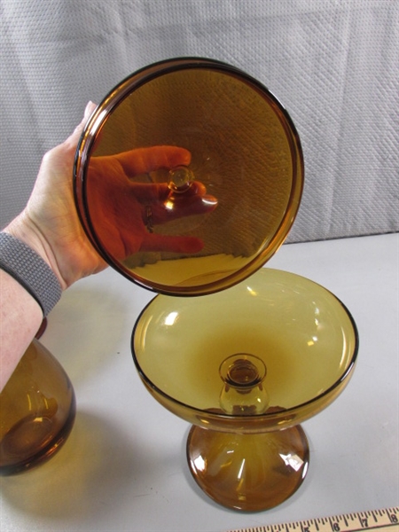 VINTAGE AMBER GLASS COLLECTION