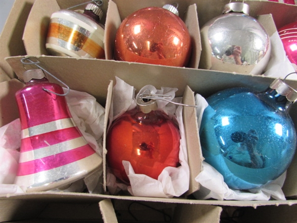 VINTAGE MERCURY GLASS ORNAMENTS & TREE TOPPERS