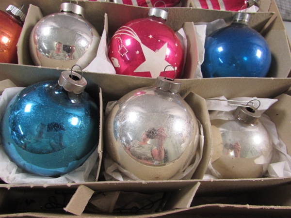 VINTAGE MERCURY GLASS ORNAMENTS & TREE TOPPERS