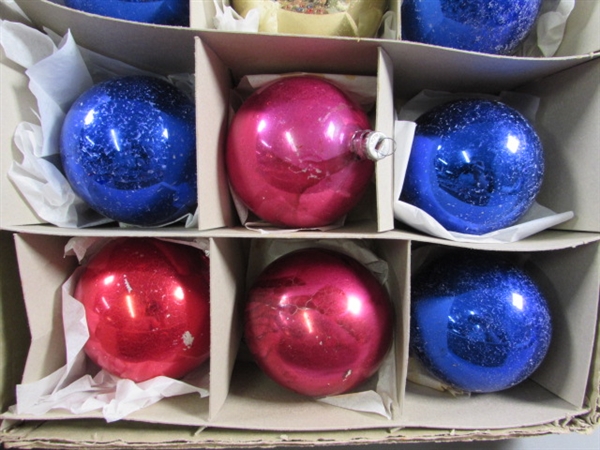 4 ORIGINAL BOXES OF VINTAGE CHRISTMAS TREE ORNAMENTS