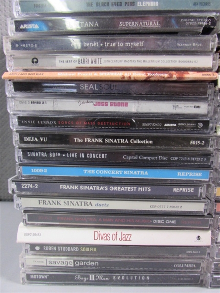 LARGE COLLECTION OF MUSIC CDS