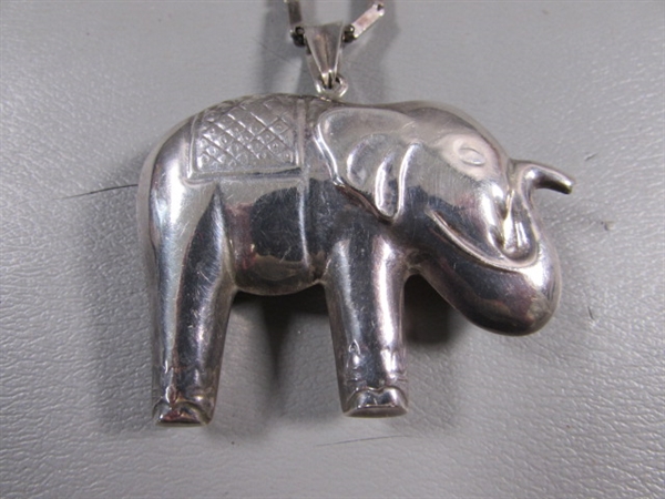 STERLING SILVER ELEPHANT PENDANT W/CHAIN