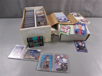 ASSORTED VINTAGE FOOTBALL & BASEBALL CARDS