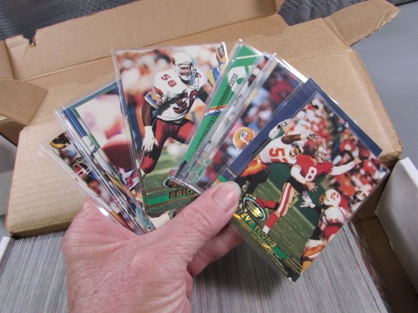 ASSORTED VINTAGE FOOTBALL CARDS