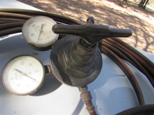 OXY-ACETYLENE HOSES W/ GAUGES & TORCH HEADS & SAFETY GLASSES