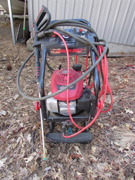 TROY-BILT GAS POWERED PRESSURE WASHER