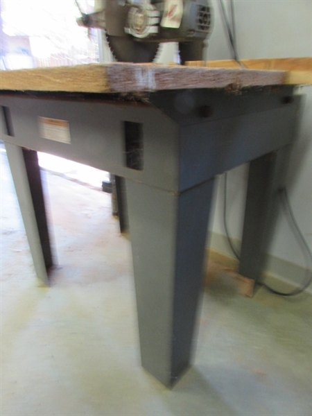 DEWALT 790 12 RADIAL ARM SAW ON STAND