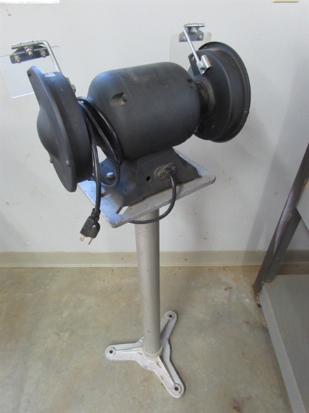 6 STONY CRAFT 1/2 HP BENCH GRINDER ON STAND