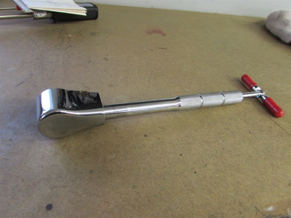 TORQUE WRENCHES