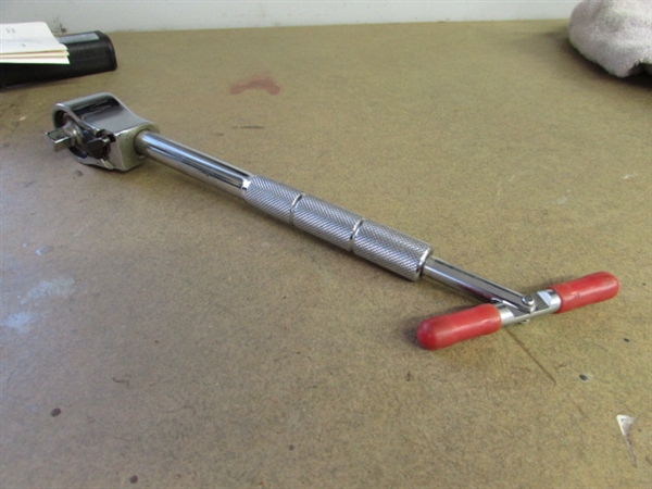 TORQUE WRENCHES