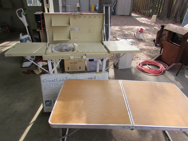 OUTDOOR KITCHEN/CAMPING SINK & FOLDING TABLE