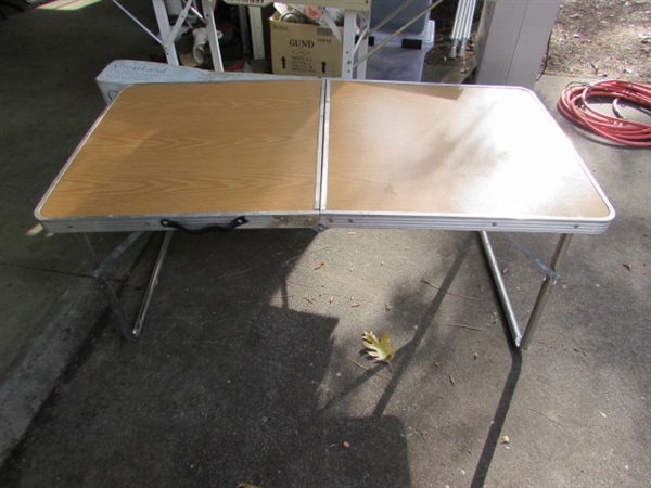 OUTDOOR KITCHEN/CAMPING SINK & FOLDING TABLE