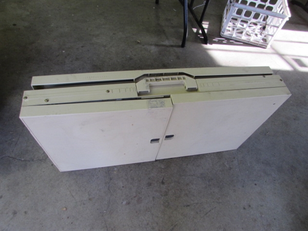 OUTDOOR KITCHEN/CAMPING SINK & FOLDING TABLE