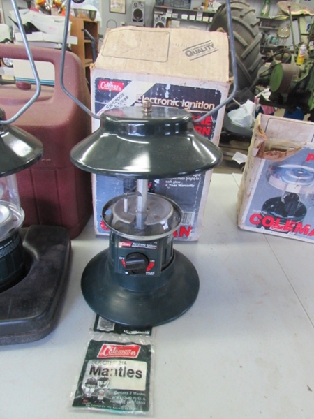 2 PROPANE LANTERNS & STOVE