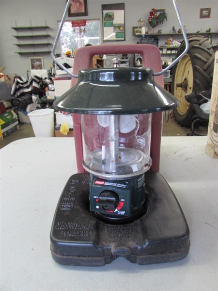 2 PROPANE LANTERNS & STOVE