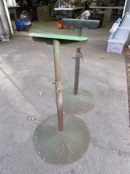 ADJUSTABLE HEIGHT METAL STANDS