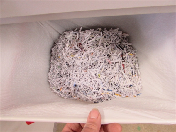 ACHIEVER OFFICE PAPER SHREDDER