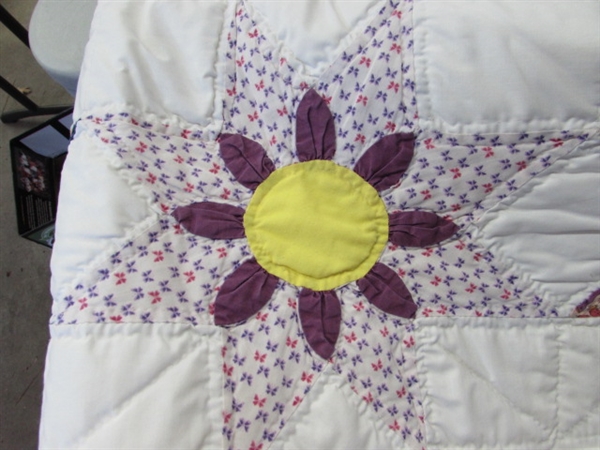 VINTAGE/ANTIQUE STAR DAHLIA CUTTER QUILT