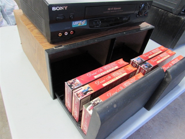 SONY VCR & VHS STORAGE W/COUNTRY DANCING VIDEOS