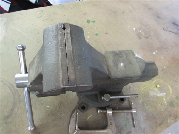 5.5 CRAFTSMAN BENCH VICE