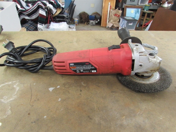 SKIL ANGLE GRINDER