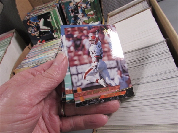 FOOTBALL TRADING CARDS