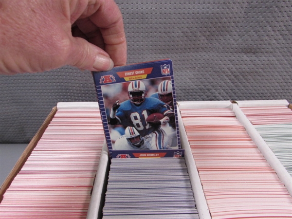 FOOTBALL TRADING CARDS