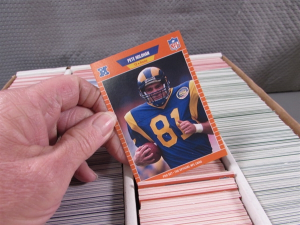 FOOTBALL TRADING CARDS