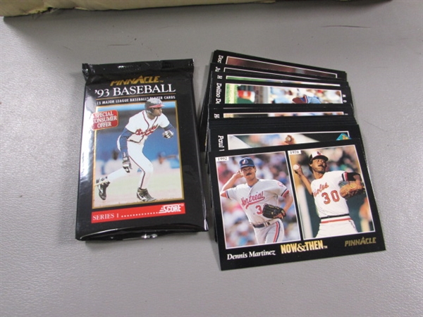 ASSORTED BASEBALL CARDS