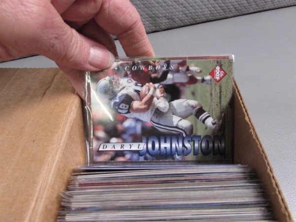 ASSORTED FOOTBALL TRADING CARDS