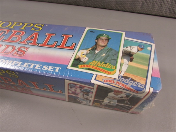 SEALED BOX 1989 TOPPS COMPLETE SET OF BASEBALL CARDS