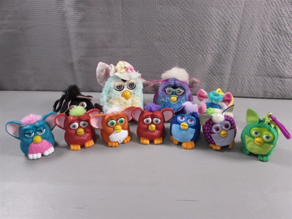 LARGE ASSORTMENT OF VINTAGE FURBY'S